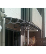 Polikarbonato stogelis 1400x1000 mm tamsintas, pilki laikikliai