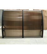 Sujungtas polikarbonato stogelis 1400x2000 mm tamsintas, juodi laikikliai